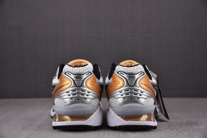 As*ic*s gel kayano 14 (silver / gold) 1201a019-102