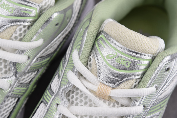 As*ic*s gel-kayano 14 