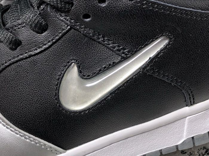 x nike sb dunk low silver black  ck3480-001