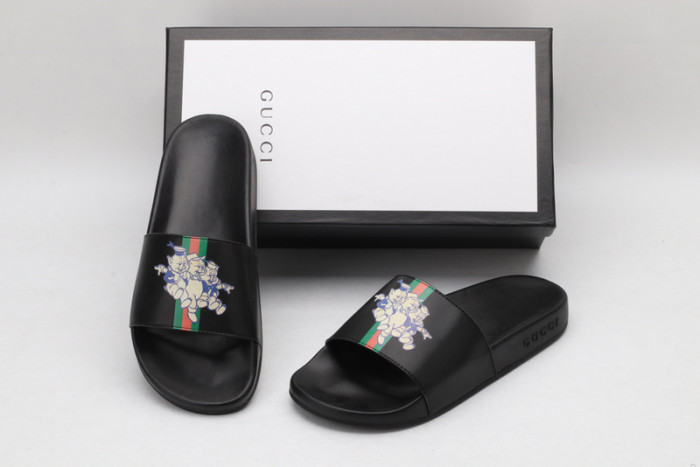 G*u*i slippers