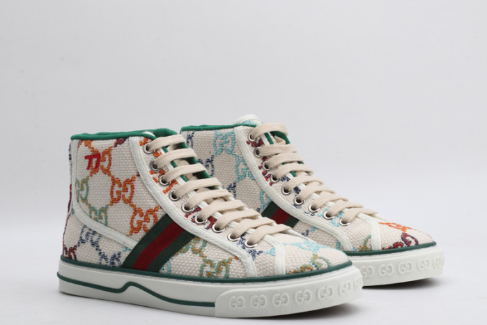 G*u*i sneaker
