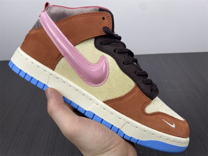 social status x dunk mid 