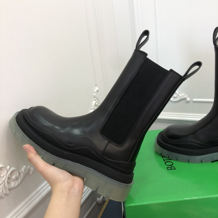 Bo*te*ga ve*ne*ta boots