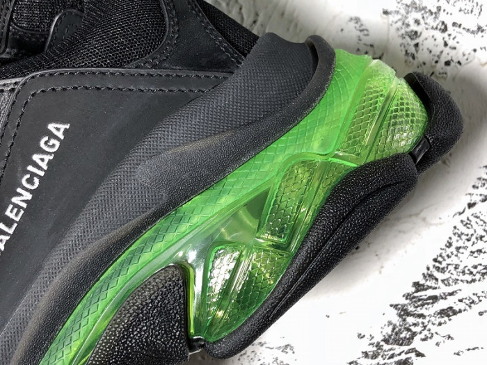 blcg sneaker triple.s.gomma noir green  541624-w0901-2140