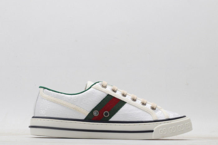 G*u*i  sneaker