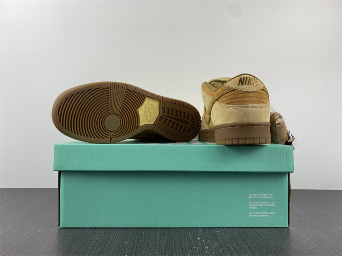 nike sb dunk low wheat - 883232-700