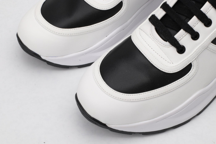 bur  sneaker