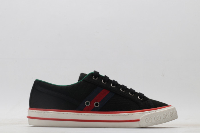 G*u*i  sneaker