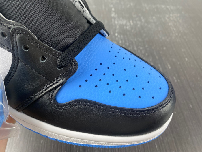 air jordan 1 retro high og "university blue" dz5485-400