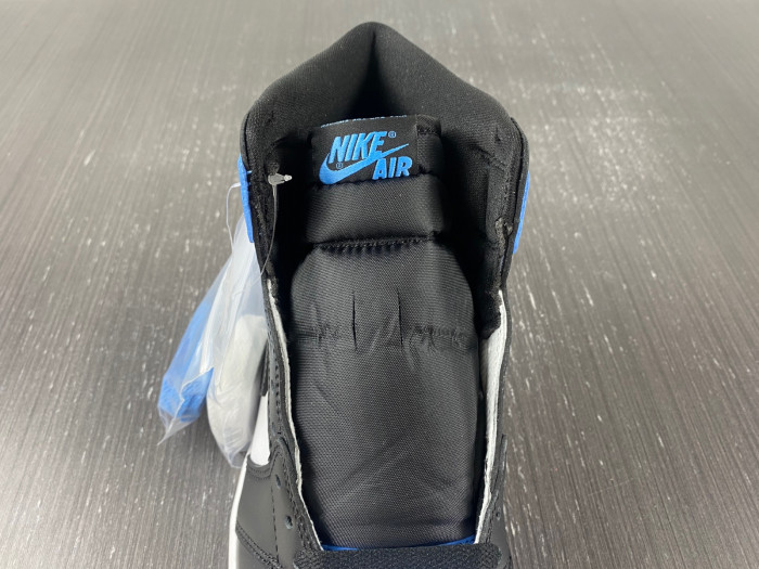 air jordan 1 retro high og "university blue" dz5485-400