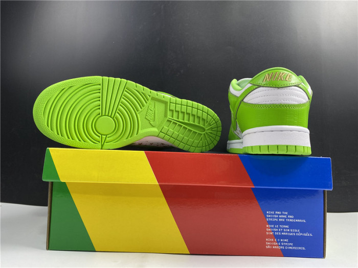 nike sb dunk low stars mean green (2021) dh3228-101