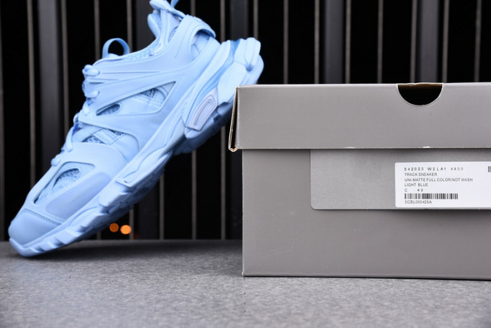 blcg track trainer light blue 542023 w2la1 4800