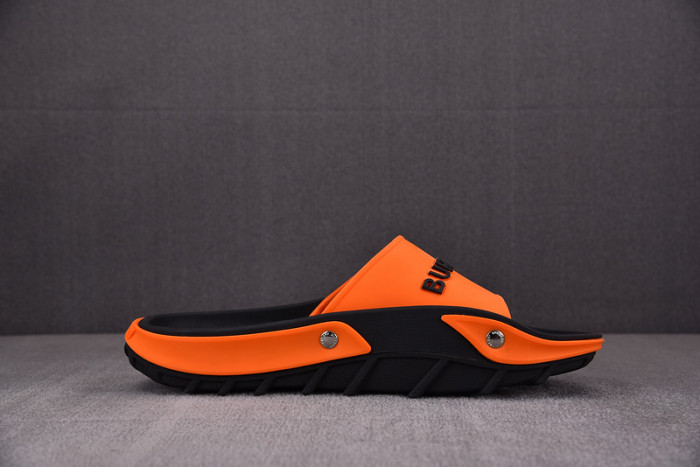 bur_berry slippers