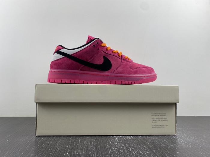 the powerpuff girls x nike sb dunk low “buttercup” fz8319-600