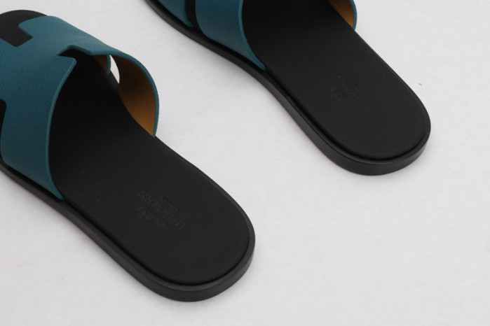 herm*s  slippers