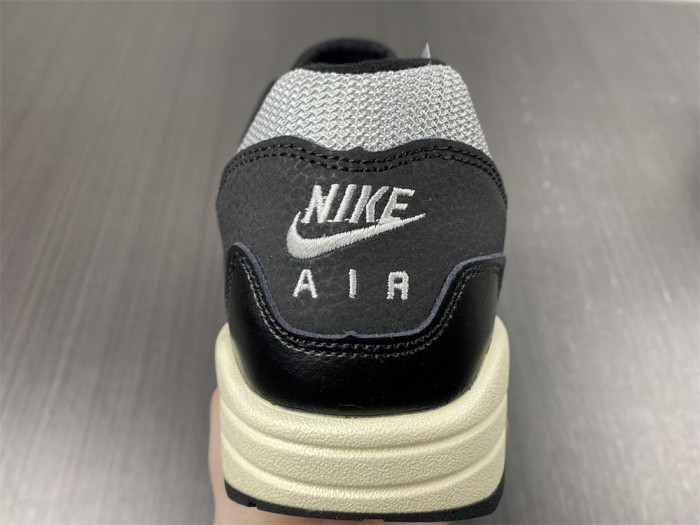 patta x air max 1 