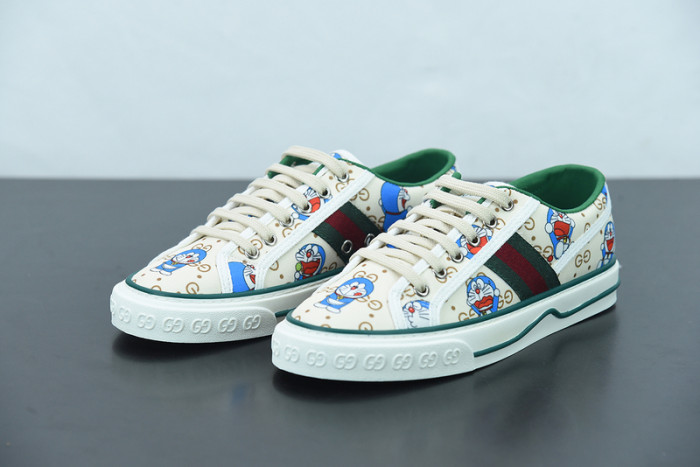 G*u*i sneaker