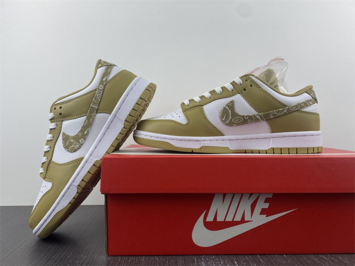 nike dunk low essential paisley pack barley  dh4401-104