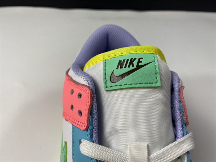 nike dunk low se easter (w) - dd1872-100