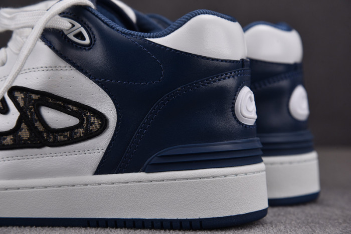 d10r b57 sneaker