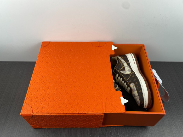 l0vt nike air force 1 with orange case 6a8pyl-001