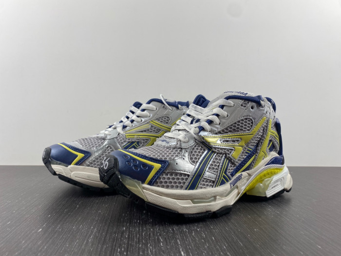 Ba*len*cia*ga -runner