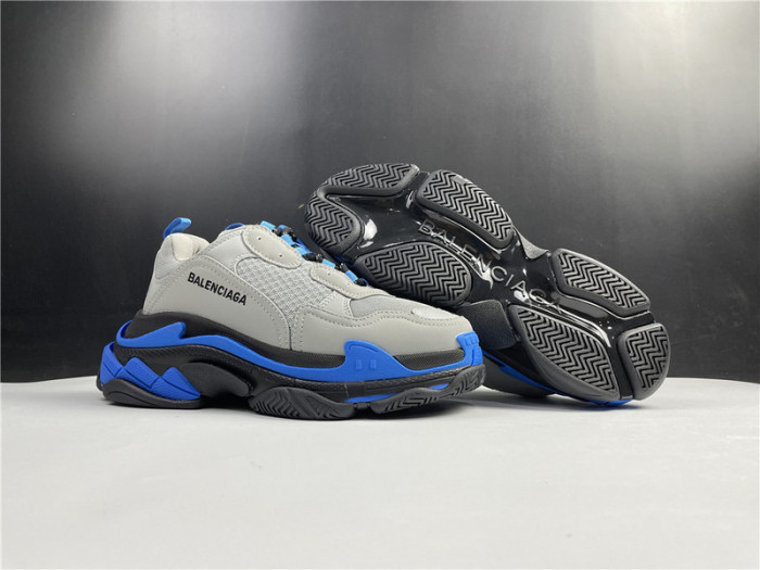 blcg sneaker triple.s.