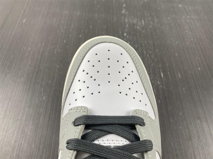 nike dunk low light smoke grey  - dd1503-117