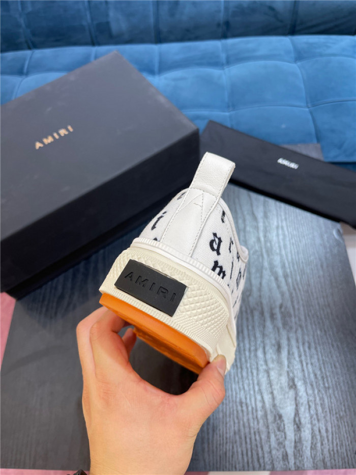 a*iri low sneakers
