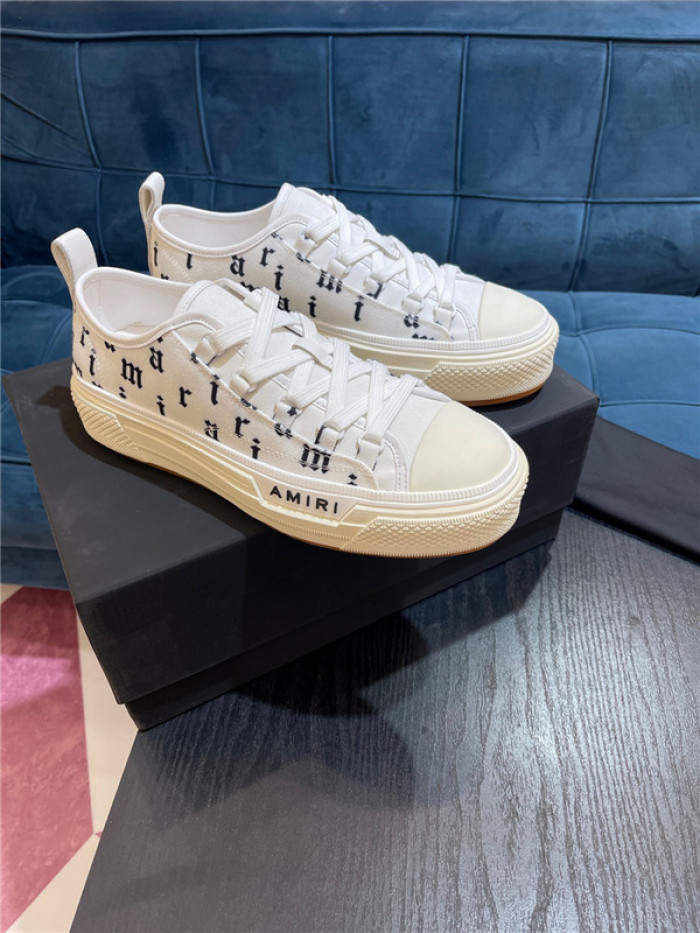 a*iri low sneakers