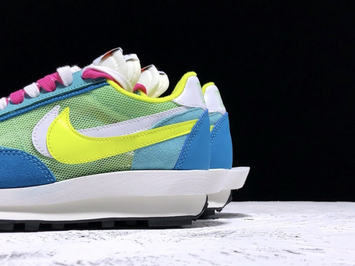 sacai x nike l0vtd waffle daybreak running  bv0073-600