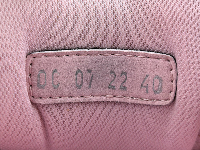 b30 sneaker
