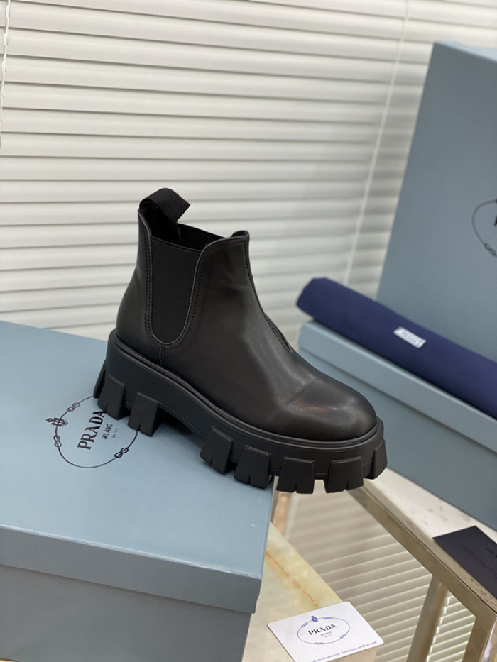 pra_da boots