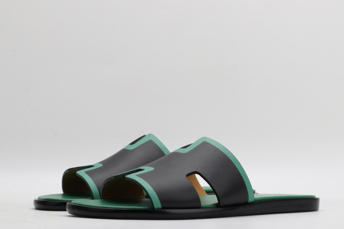 herm*s  slippers