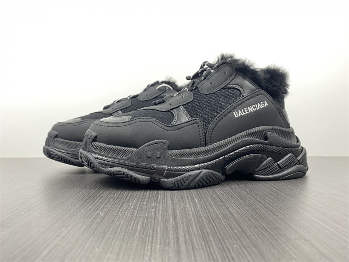 blcg sneaker triple.s.