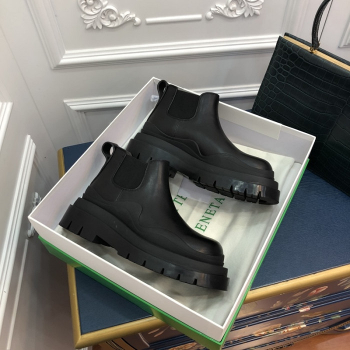 Bo*te*ga ve*ne*ta boots