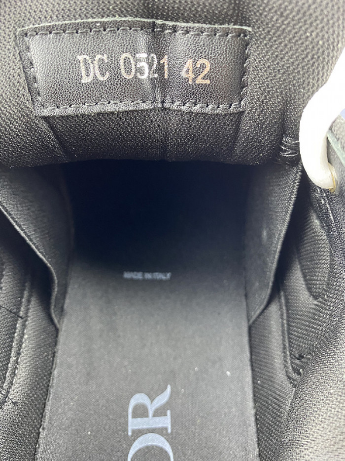 b30 sneaker