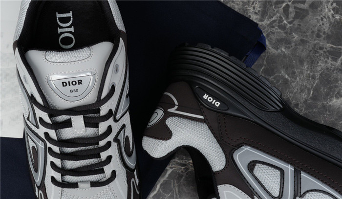 b30 sneaker