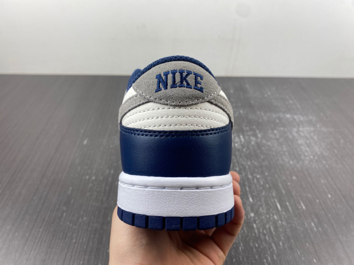 nike dunk low midnight navy fd9749-400
