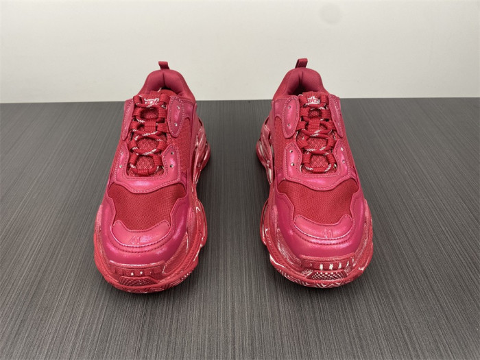 blcg sneaker triple.s.