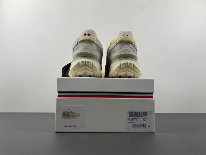 moncler trailgrip gtx